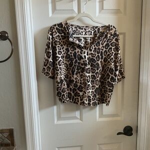 Express short sleeve crop leopard print top
